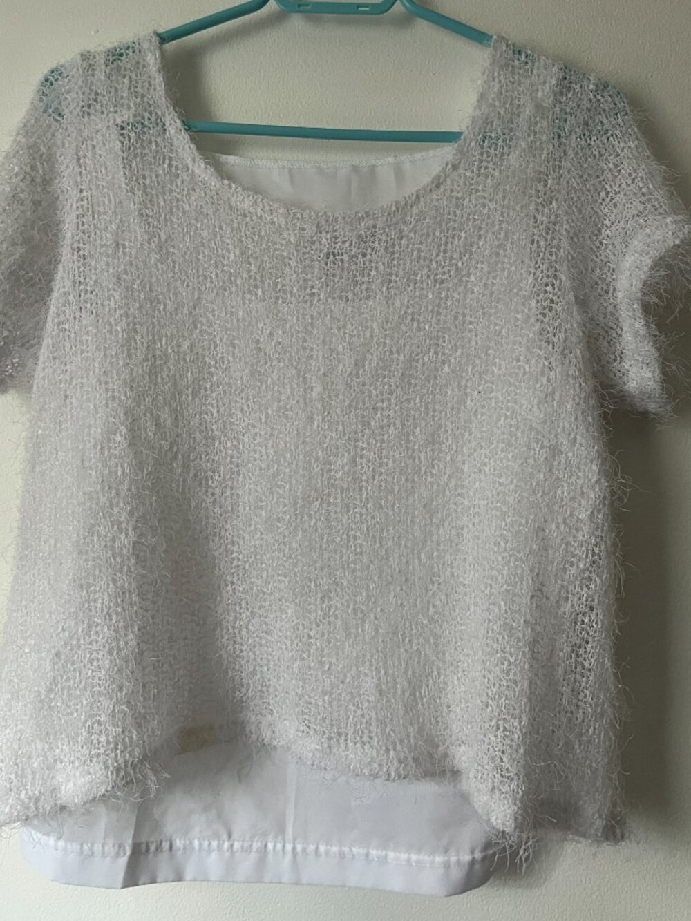 Women's 2 Piece Tank Top Set Sheer Fuzzy Knit Layered Top Size L, white
